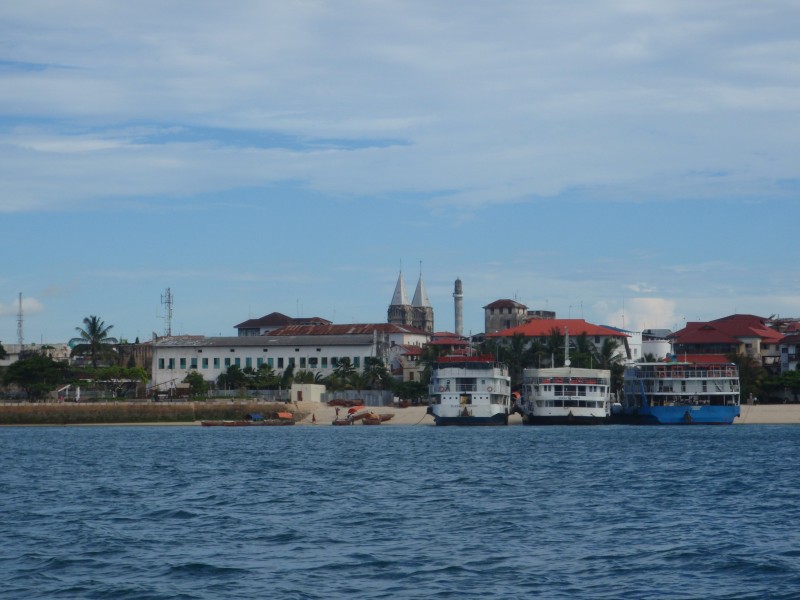 Faehren vor Sansibar