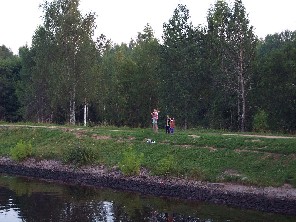 Familienausflug am Moskwa-Kanal